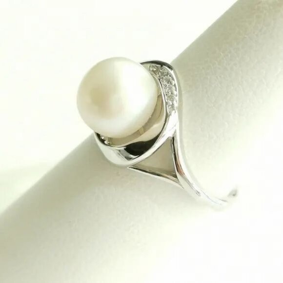 CULTURED white freshwater pearl White Sapphire Ring in Sterling Silver - Picture 6 of 8